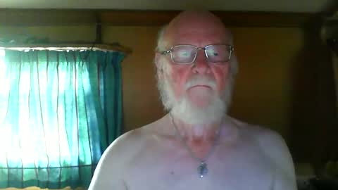 Snapshot of johnjuly1948 chatting on 06-17-26, 09:23 johnjuly1948 online show from 06-17-26, 09:23