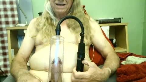 johnnieq1971 online show from 06-23-26, 01:03