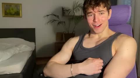 Johnny online show from 04-04-26, 10:24