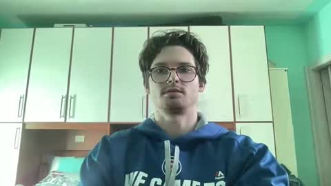 Snapshot of johnny__wood chatting on 12-26-24, 01:43 Johnny online show from 12-26-24, 01:43