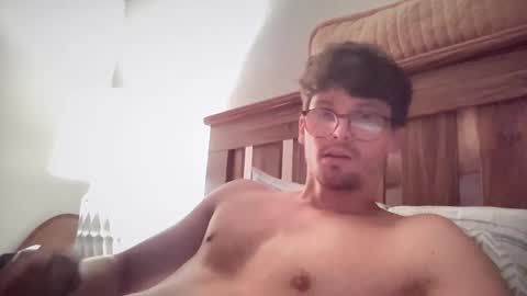 Snapshot of johnny__wood chatting on 09-12-25, 06:41 Johnny online show from 09-12-25, 06:41