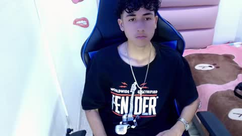 Snapshot of johnny_cagee chatting on 12-02-24, 04:09 johnny_cagee online show from 12-02-24, 04:09