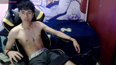 Snapshot of johnny_cagee chatting on 12-12-24, 10:02 johnny_cagee online show from 12-12-24, 10:02