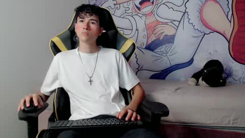 Snapshot of johnny_cagee chatting on 12-21-24, 07:03 johnny_cagee online show from 12-21-24, 07:03