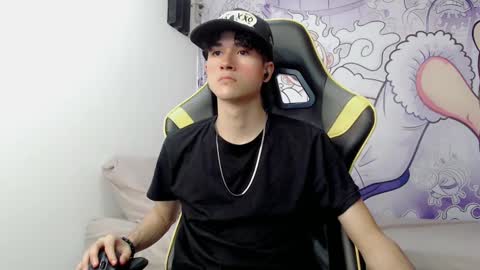Snapshot of johnny_cagee chatting on 01-07-25, 03:35 johnny_cagee online show from 01-07-25, 03:35