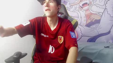 Snapshot of johnny_cagee chatting on 02-06-25, 05:35 johnny_cagee online show from 02-06-25, 05:35
