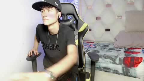 Snapshot of johnny_cagee chatting on 09-12-25, 06:57 johnny_cagee online show from 09-12-25, 06:57