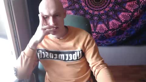 Johnny online show from 10-10-25, 08:13