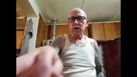 Snapshot of johnnyanubis chatting on 03-05-26, 02:07 Master online show from 03-05-26, 02:07