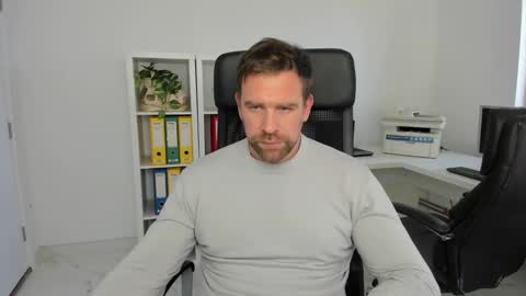 johnnydough82 online show from 12-02-24, 08:30