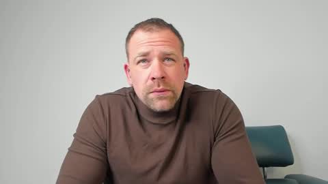 johnnydough82 online show from 03-08-25, 06:10