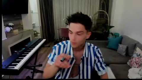 Johnny k. online show from 06-18-26, 07:40
