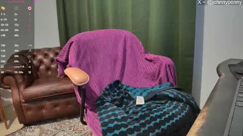 Snapshot of johnnyponny_ chatting on 12-15-25, 01:26 Johnny Ponny online show from 12-15-25, 01:26