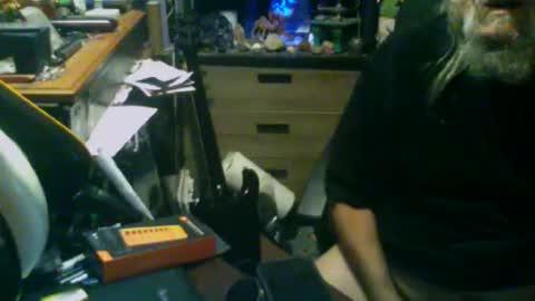 Snapshot of johnnyshung1 chatting on 01-10-26, 07:15 johnnyshung1 online show from 01-10-26, 07:15