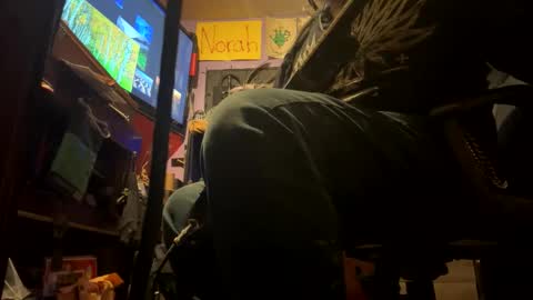 Snapshot of johnnyshung1 chatting on 02-04-26, 12:22 johnnyshung1 online show from 02-04-26, 12:22