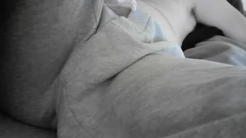 Snapshot of johnperkins6723 chatting on 10-28-25, 08:33 johnperkins6723 online show from 10-28-25, 08:33