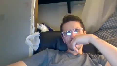 johnrenville1987 online show from 11-11-25, 10:37