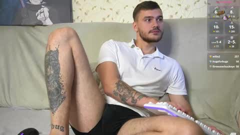 Snapshot of johnstoneisland chatting on 09-10-25, 06:52 John online show from 09-10-25, 06:52