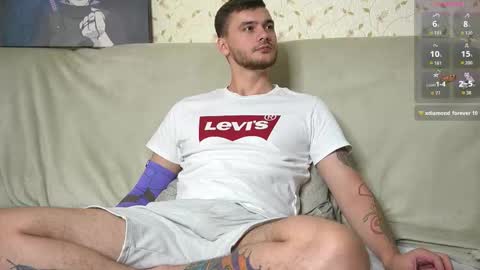 Snapshot of johnstoneisland chatting on 09-11-25, 06:30 John online show from 09-11-25, 06:30