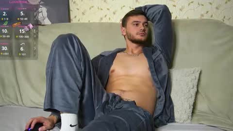 Snapshot of johnstoneisland chatting on 09-29-25, 07:51 John online show from 09-29-25, 07:51