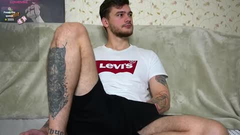 Snapshot of johnstoneisland chatting on 12-01-25, 09:58 John online show from 12-01-25, 09:58