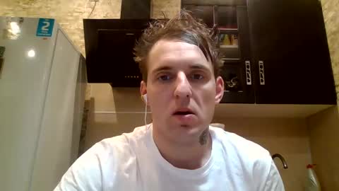 Snapshot of johny_hurdman27 chatting on 12-21-24, 11:11 johny27 online show from 12-21-24, 11:11