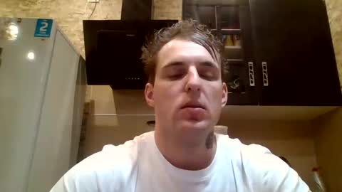 Snapshot of johny_hurdman27 chatting on 12-21-24, 04:03 johny27 online show from 12-21-24, 04:03