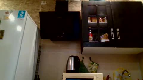 Snapshot of johny_hurdman27 chatting on 10-15-25, 01:00 johny27 online show from 10-15-25, 01:00
