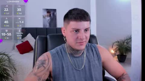 Johny online show from 10-31-25, 06:42