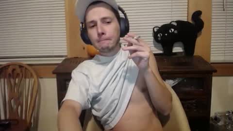 Snapshot of johstondude chatting on 11-09-25, 03:49 Johston online show from 11-09-25, 03:49