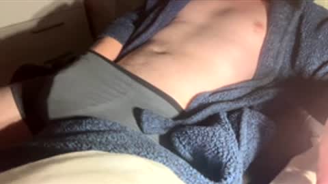 Snapshot of joi350 chatting on 12-04-25, 10:51 joi350 online show from 12-04-25, 10:51
