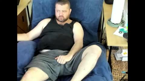 Snapshot of joi4you chatting on 04-15-26, 06:20 Voyeur online show from 04-15-26, 06:20