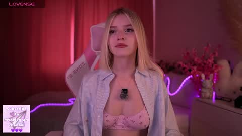 Paula online show from 05-16-26, 03:36
