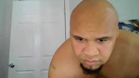 Snapshot of joie_the_monster chatting on 06-27-26, 05:29 Joie the monster online show from 06-27-26, 05:29