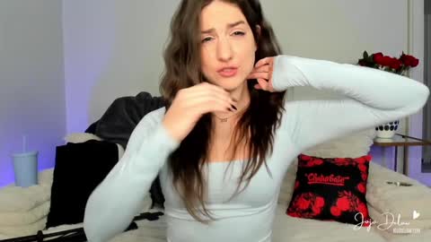 Snapshot of jojodelow chatting on 02-01-25, 04:14 online show from 02-01-25, 04:14