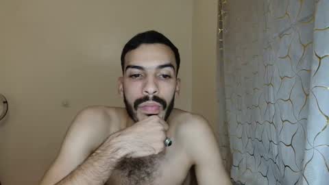 Snapshot of jokerharle1 chatting on 12-01-25, 03:39 ALICEARABIAN online show from 12-01-25, 03:39