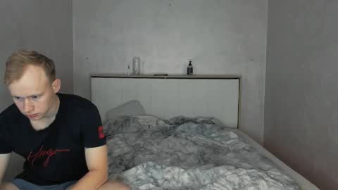 Snapshot of jokkeer69 chatting on 10-19-25, 04:40 Hello we John and Harli online show from 10-19-25, 04:40