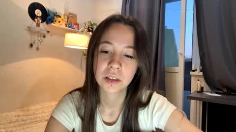 Snapshot of jolandamccammon chatting on 05-22-26, 04:56 I am Joline ntmuLets hit 10 Thumbs Up together online show from 05-22-26, 04:56