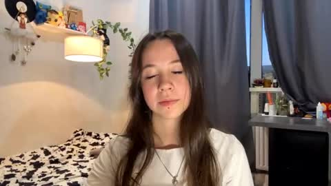 Snapshot of jolandamccammon chatting on 05-25-26, 05:19 I am Joline ntmuLets hit 10 Thumbs Up together online show from 05-25-26, 05:19