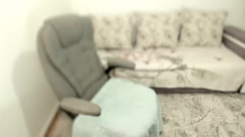 Jolene online show from 10-04-25, 04:16