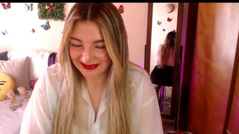 Jolie Mature online show from 06-20-26, 07:38