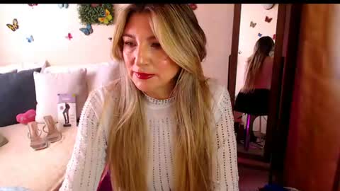 Jolie Mature online show from 07-04-26, 07:42
