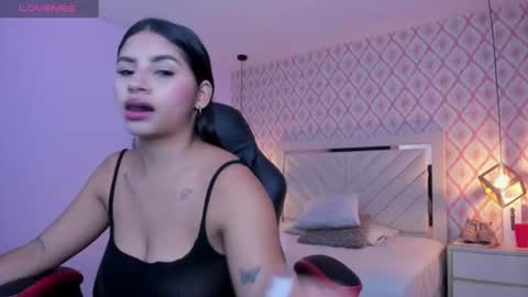 J O L I E  online show from 07-18-26, 02:38