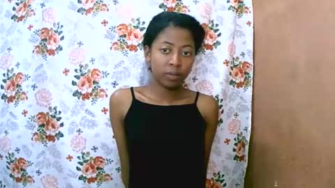 Snapshot of joliekah27 chatting on 03-10-25, 07:40 joliekah27 online show from 03-10-25, 07:40