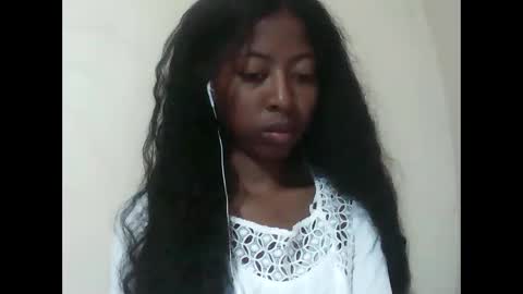 joliekah27 online show from 03-10-26, 06:46