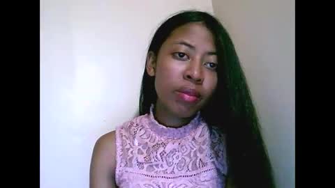 joliekah27 online show from 06-05-26, 06:57