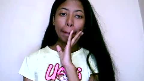 joliekah27 online show from 06-17-26, 08:54
