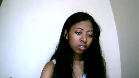 joliekah27 online show from 06-19-26, 09:24