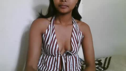 jolienasexi online show from 07-28-26, 08:10