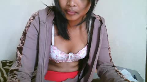 jolienasexi online show from 07-30-26, 05:12